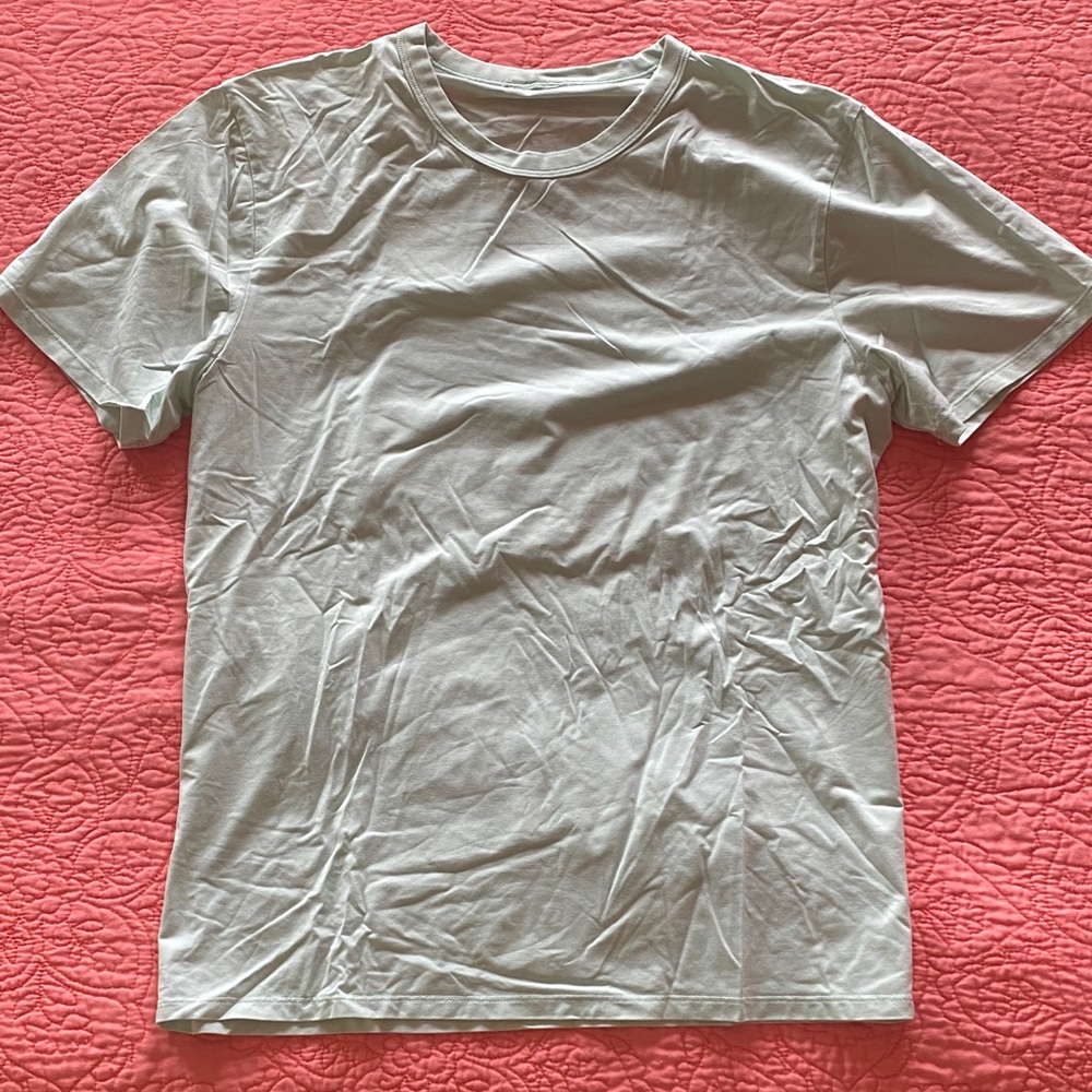 Lululemon sea foam green tee